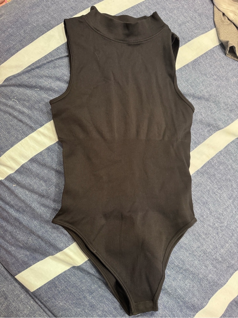 Black Sleeveless Mock Neck Bodysuit - Sleek Everyday Layering - Picture 2 of 4